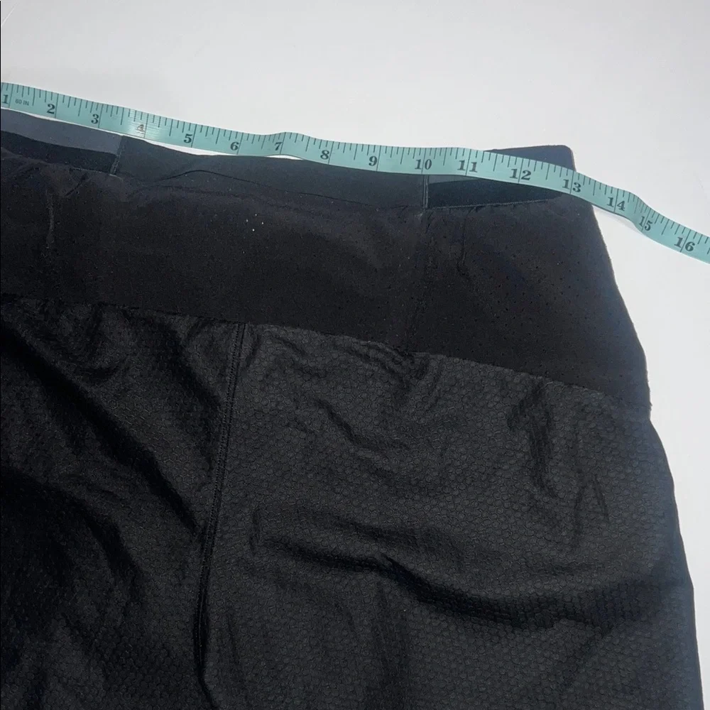 Women’s Lululemon Black Athletic Shorts size Small